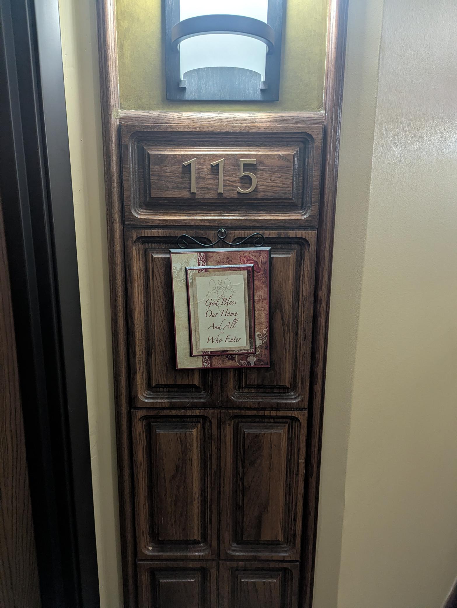 6724186