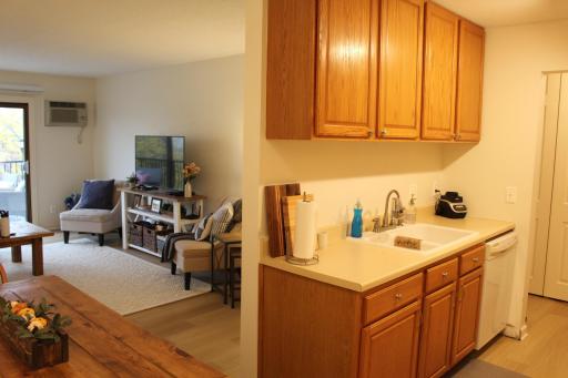 2800 Hillsboro Avenue N, 316, New Hope, MN 55427