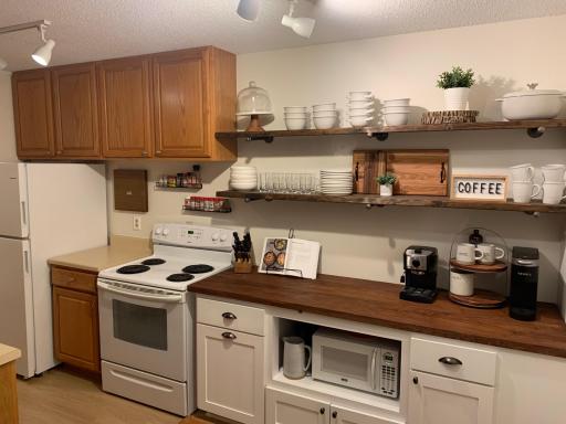 2800 Hillsboro Avenue N, 316, New Hope, MN 55427