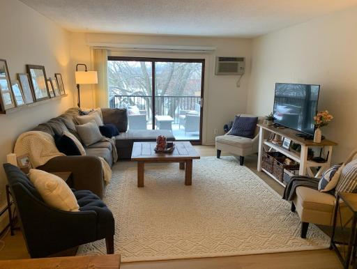 2800 Hillsboro Avenue N, 316, New Hope, MN 55427