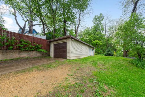 513 W Pleasant Street, Mankato, MN 56001