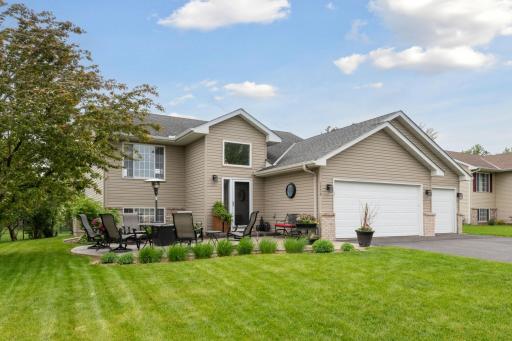 1576 Niagara Street, Waconia, MN 55387