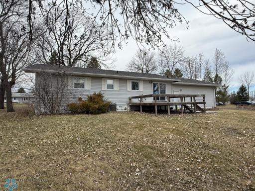 2118 11th Avenue SW, Devils Lake, ND 58301