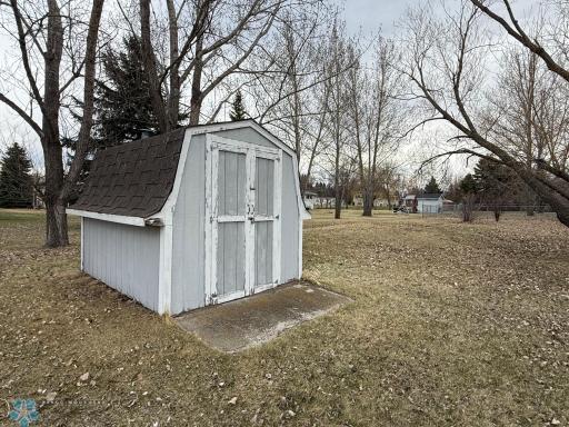 2118 11th Avenue SW, Devils Lake, ND 58301