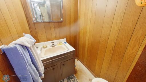 2118 11th Avenue SW, Devils Lake, ND 58301