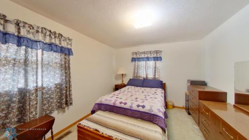 2118 11th Avenue SW, Devils Lake, ND 58301