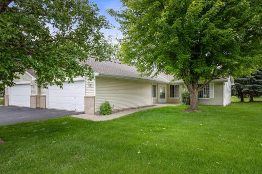 817 Greensview Court NW, Hutchinson, MN 55350