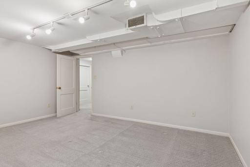 1700 West 26th Street - Spacecrafting - 0051.jpg