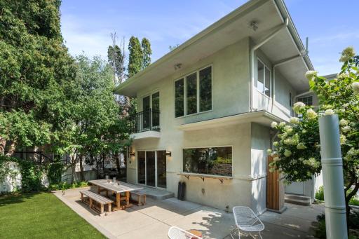 1824 Oliver Avenue S, Minneapolis, MN 55405