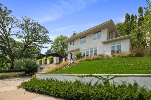 1824 Oliver Avenue S, Minneapolis, MN 55405