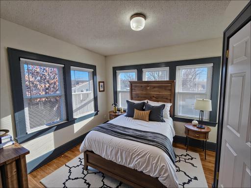 2020 E Franklin Avenue, Minneapolis, MN 55404