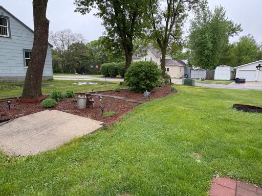 20 foot landscaped yard to accentuate the back yard