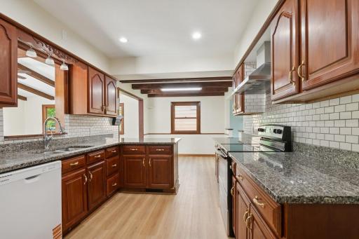 2197 Beam Avenue, Saint Paul, MN 55109