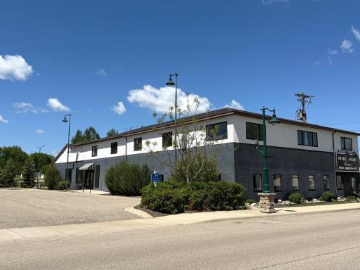 130 Lake Avenue N, Spicer, MN 56288