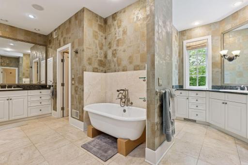 2442 Meeting Street, Wayzata, MN 55391
