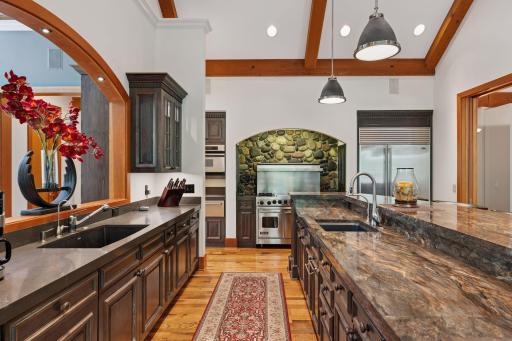2442 Meeting Street, Wayzata, MN 55391