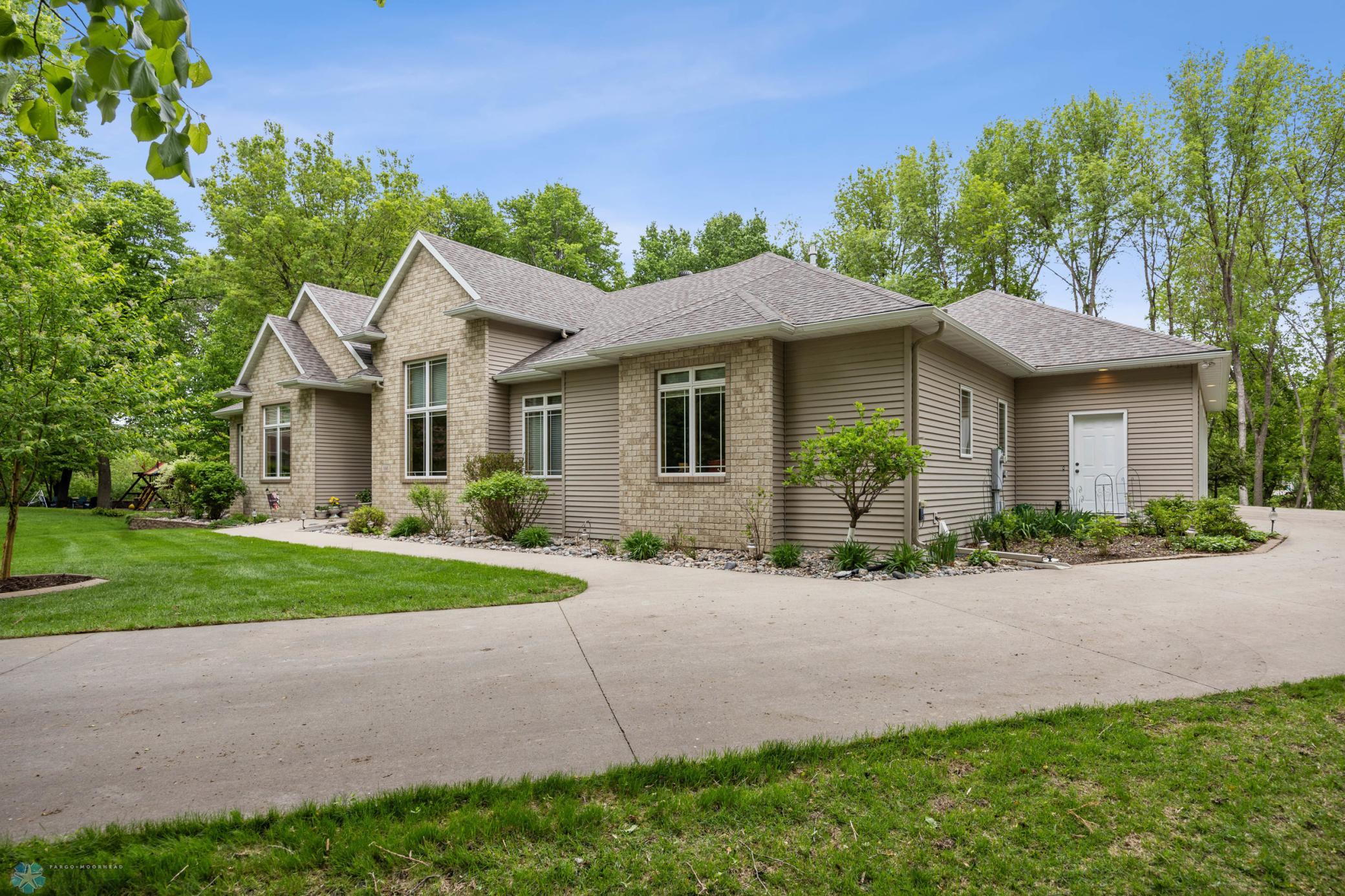 Front/ Driveway