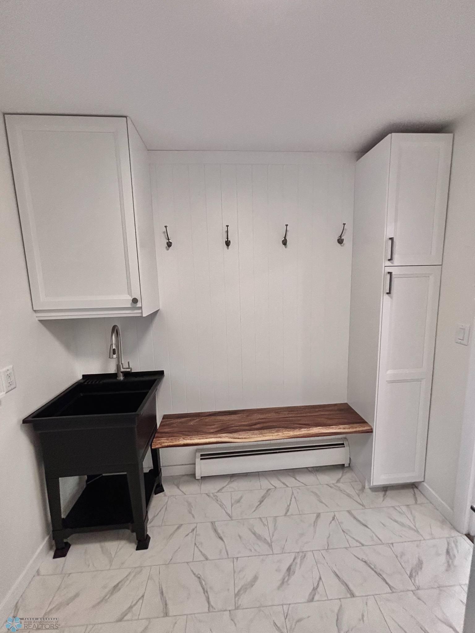 Laundry & Mud Room - Angle 2.jpg