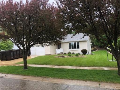2023 Woodcrest Lane SW, Rochester, MN 55902