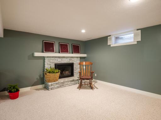 2318 Telemark Lane NW, Rochester, MN 55901