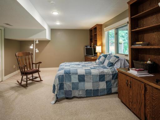 2318 Telemark Lane NW, Rochester, MN 55901