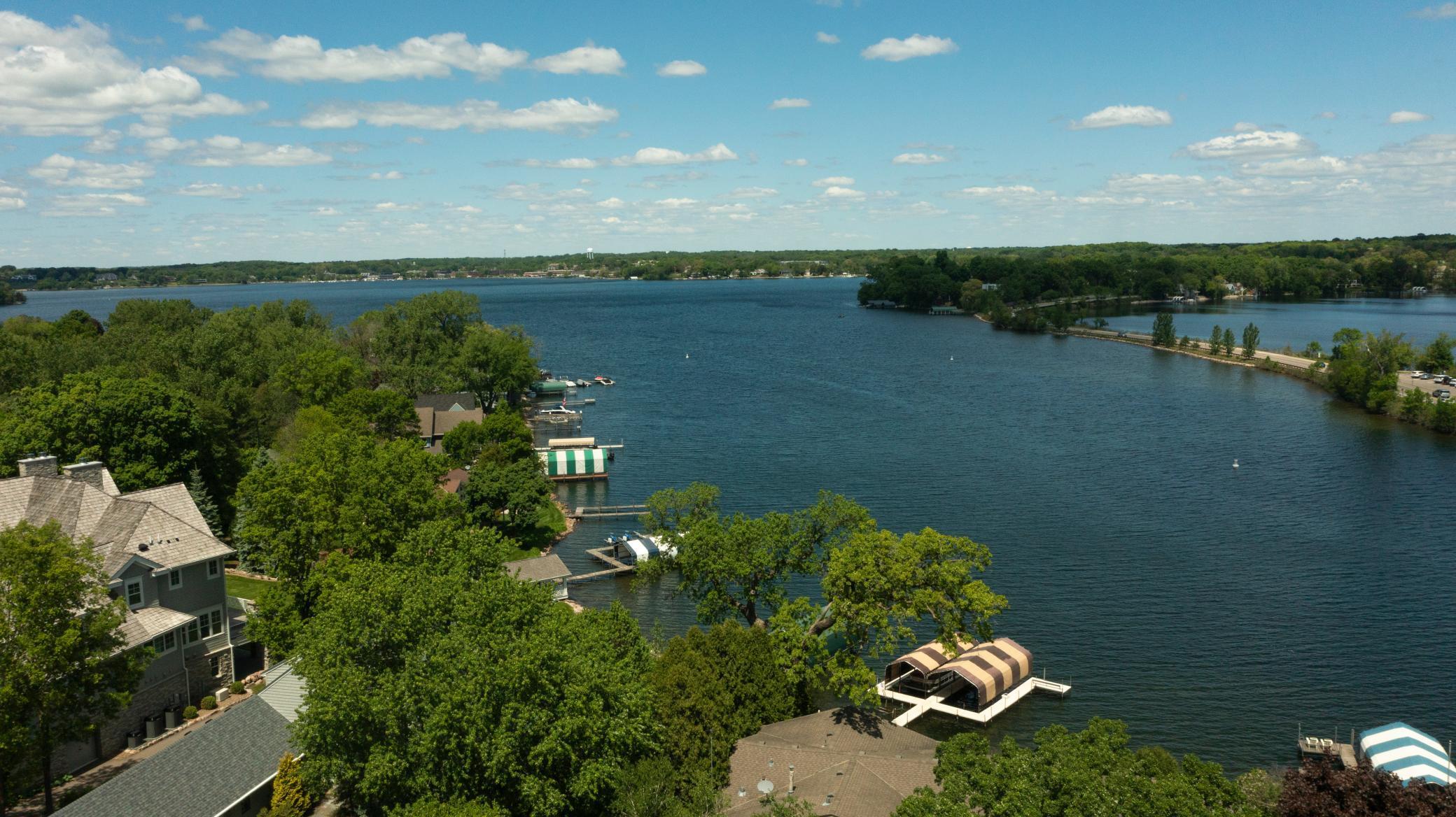 17412 Cty Road 101, wayzata ONE.jpg