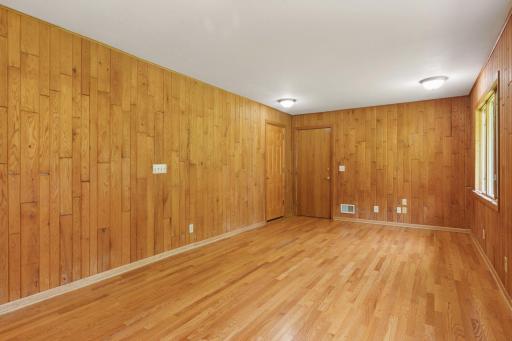 1616 Florida Avenue N, Golden Valley, MN 55427
