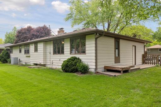 1616 Florida Avenue N, Golden Valley, MN 55427