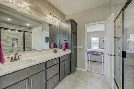 17690 Clayton Avenue E, Rosemount, MN 55068