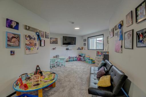 17690 Clayton Avenue E, Rosemount, MN 55068