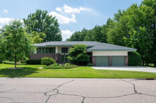 5365 Union Terrace Lane N, Plymouth, MN 55442