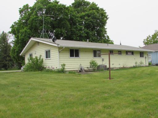 202 W Main Street, Ceylon, MN 56121