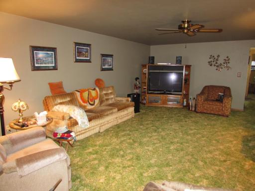 202 W Main Street, Ceylon, MN 56121