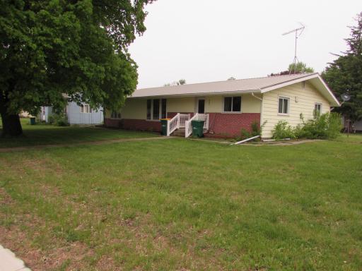 202 W Main Street, Ceylon, MN 56121