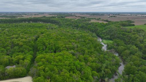 8909 SE 43rd Avenue, Stewartville, MN 55976