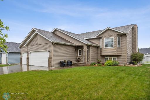 145 17th Avenue W, West Fargo, ND 58078