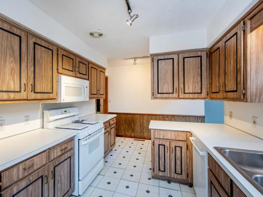 2086 Itasca Avenue, Saint Paul, MN 55116