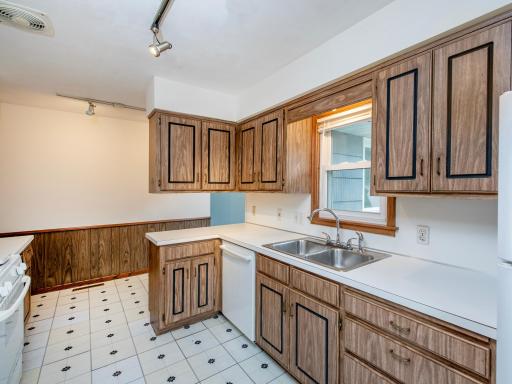 2086 Itasca Avenue, Saint Paul, MN 55116