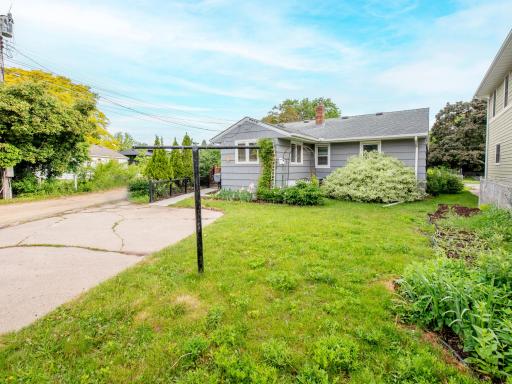 2086 Itasca Avenue, Saint Paul, MN 55116