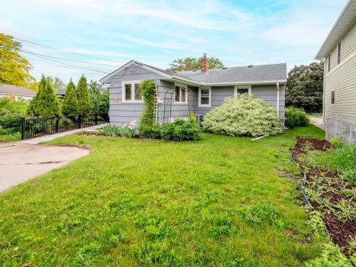 2086 Itasca Avenue, Saint Paul, MN 55116