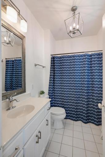 2204 Girard Avenue S, Minneapolis, MN 55405