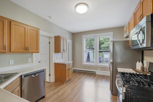 2204 Girard Avenue S, Minneapolis, MN 55405
