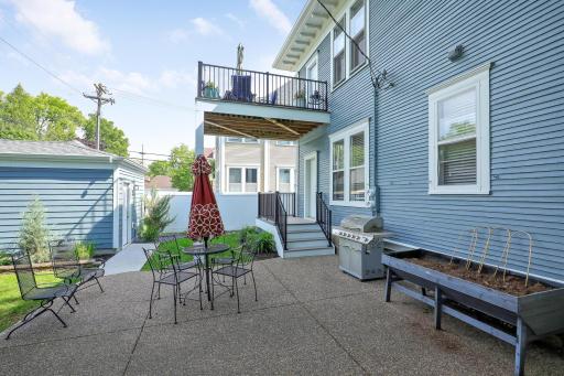 2204 Girard Avenue S, Minneapolis, MN 55405