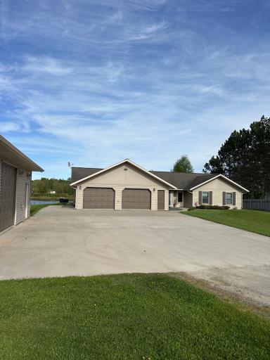 Photo for 976 Winter Drive NW, Baudette, MN 56623 - Listing #6725193 EF724F9B-0592-4746-908C-721168F799D0.jpeg