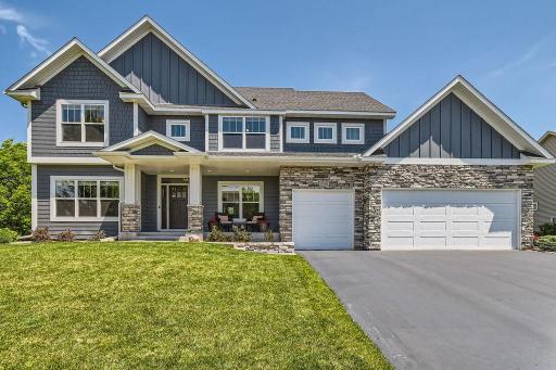 17594 Hibiscus Ave - MLS Sized - 007 - 01 Exterior Front.jpg