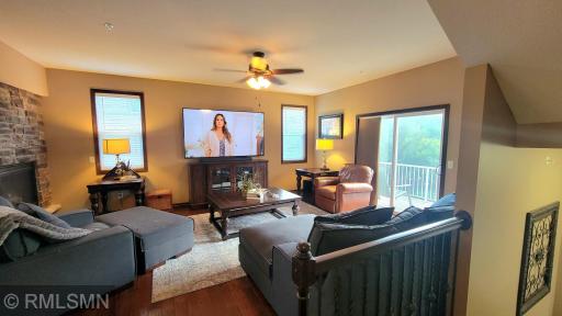 9695 Independence Circle, 4, Chanhassen, MN 55317