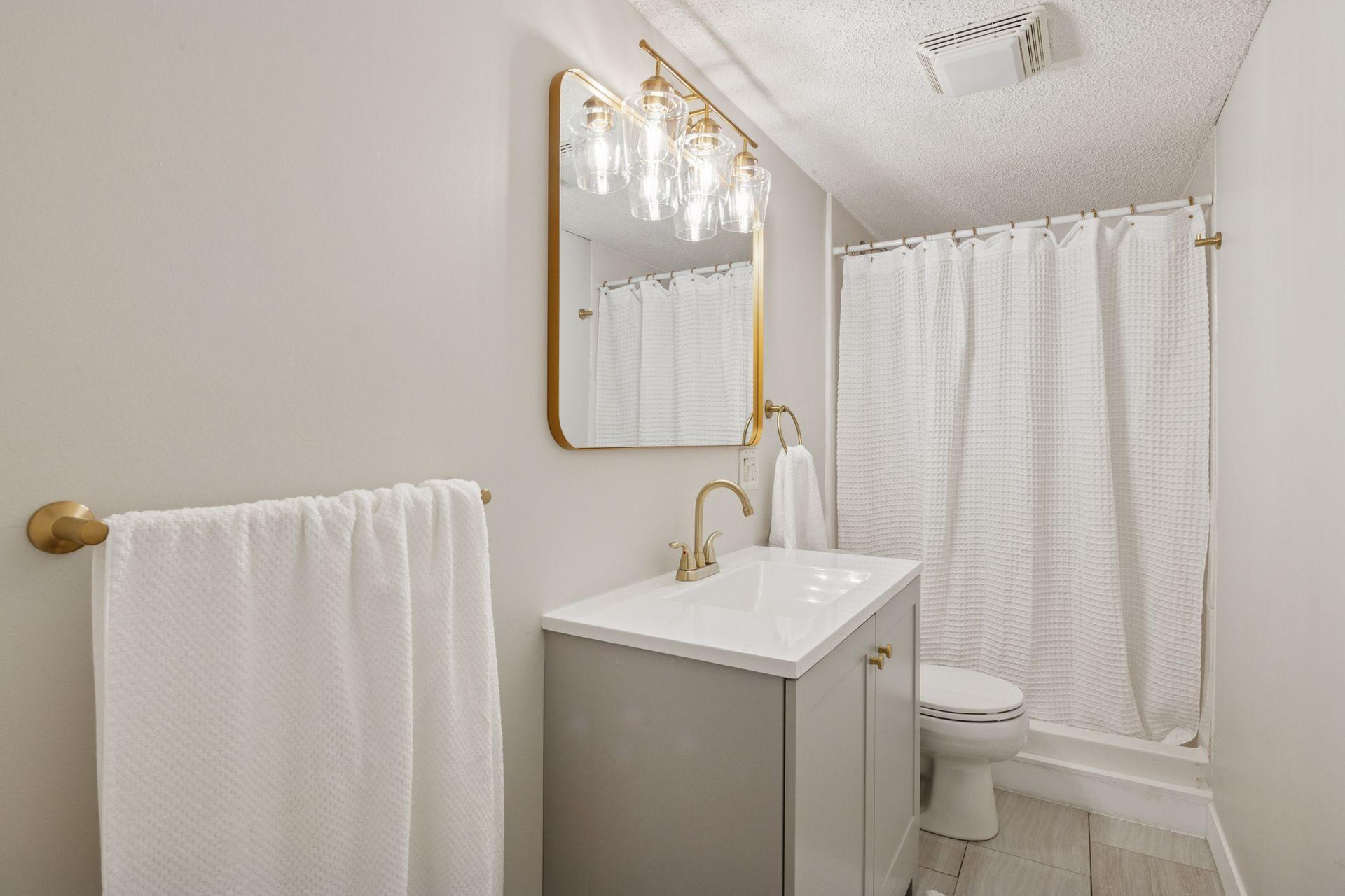 Updated 3/4 bath