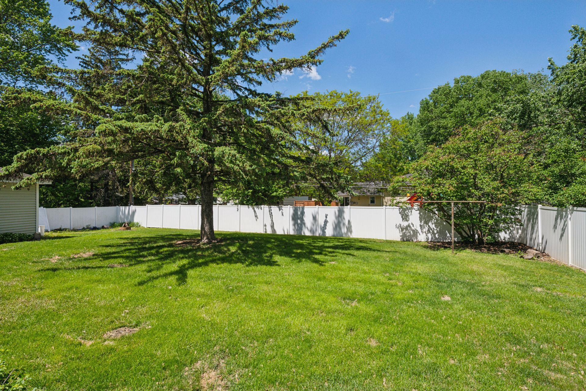 Fully fenced