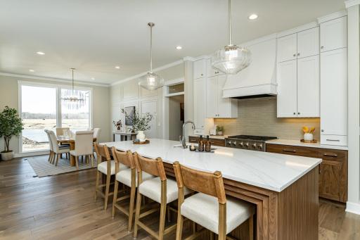 1747 Mayowood Court SW, Rochester, MN 55902