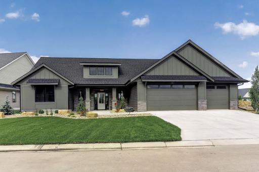 1747 Mayowood Court SW, Rochester, MN 55902